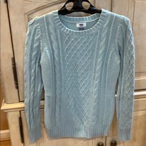 Old navy cable knit blue crewneck sweater, size medium.